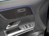MERCEDES-BENZ GLA 200 d 4MATIC AMG NIGHT MULTI 360 AHK DISTR