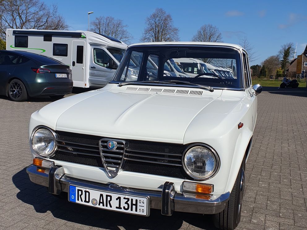 ALFA ROMEO Giulia 1300 TI Top Zustand Note 2