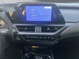LEXUS UX 250h F-SPORT Design ALLWETTER+1.Hand