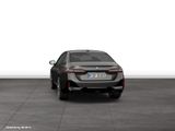 BMW 550e xDrive Limousine