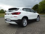 BMW X2 sDrive18i Advantage Navi LED Harman Kardon