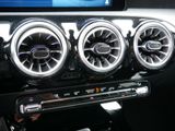 MERCEDES-BENZ CLA 200 Shooting Brake AMG NIGHT SPUR DISTR 360