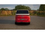 VW ID. Buzz Pro langer Radstand Motor: 210 kW (286 PS) 86 kWh Getriebe: 1-Gang-Automatikgetriebe Radstand: 3239 mm LR
