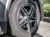 MERCEDES-BENZ GLA 200 d // AMG SPUR AHK KAMERA PDC SHZ MULTI
