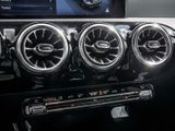 MERCEDES-BENZ A 200 AMG NIGHT SPUR PANO KAMERA PDC SHZ MULTI
