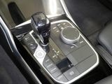 BMW 330 i touring Luxury Line DISTR PANO SPUR PDC