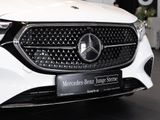 MERCEDES-BENZ E 220 T d , AVANTGARDE BURM AHK DISTR KAMERA PDC