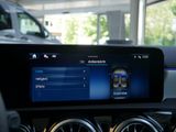 MERCEDES-BENZ A 220 d AMG NIGHT SPUR PANO AHK DISTR KAMERA