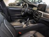 BMW M550 ixDrive+Navi+HUD+StandHZG+e-Sitze+Leder+RFK