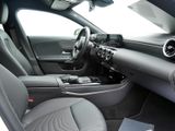 MERCEDES-BENZ CLA 200 d SB // NIGHT PROGRESSIVE KAMERA SPUR