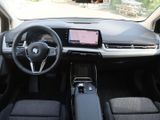 BMW 220i Active Tourer Premium-Paket LED AHK LM 17