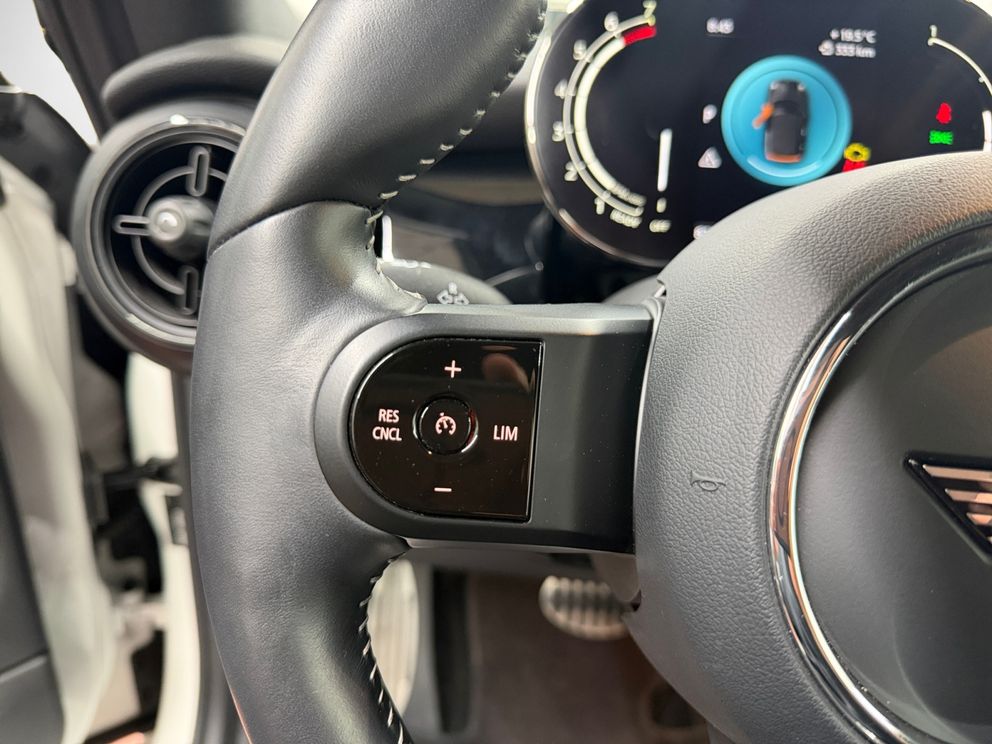 MINI Cooper Cabrio John Cooper Works Trim RFK+Navi