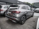 MERCEDES-BENZ GLA 200 PROGRESSIVE SPUR 360 PDC SHZ