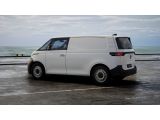 VW ID. Buzz Cargo Pure Motor: 140 kW (190 PS) 58 kWh Getriebe: 1-Gang-Automatikgetriebe Radstand: 2989 mm