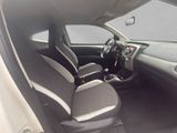 TOYOTA Aygo x-play *Garantie*