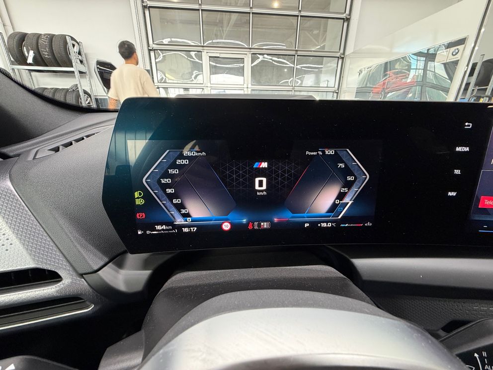 BMW M135 i xDrive M Sport Pro Adapt.LED+HUD+H&K+SHZ