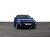 BMW 330e xDrive Touring