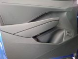 VW T-Roc R-Line 1.5 l eTSI DSG Klima Navi