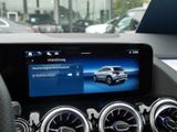 MERCEDES-BENZ GLA 200 d | AMG NIGHT AHK DISTR KAMERA PANO SPUR