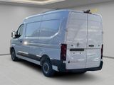 RENAULT Master Kasten L2H2 CSA Pharmazieausbau130 PS