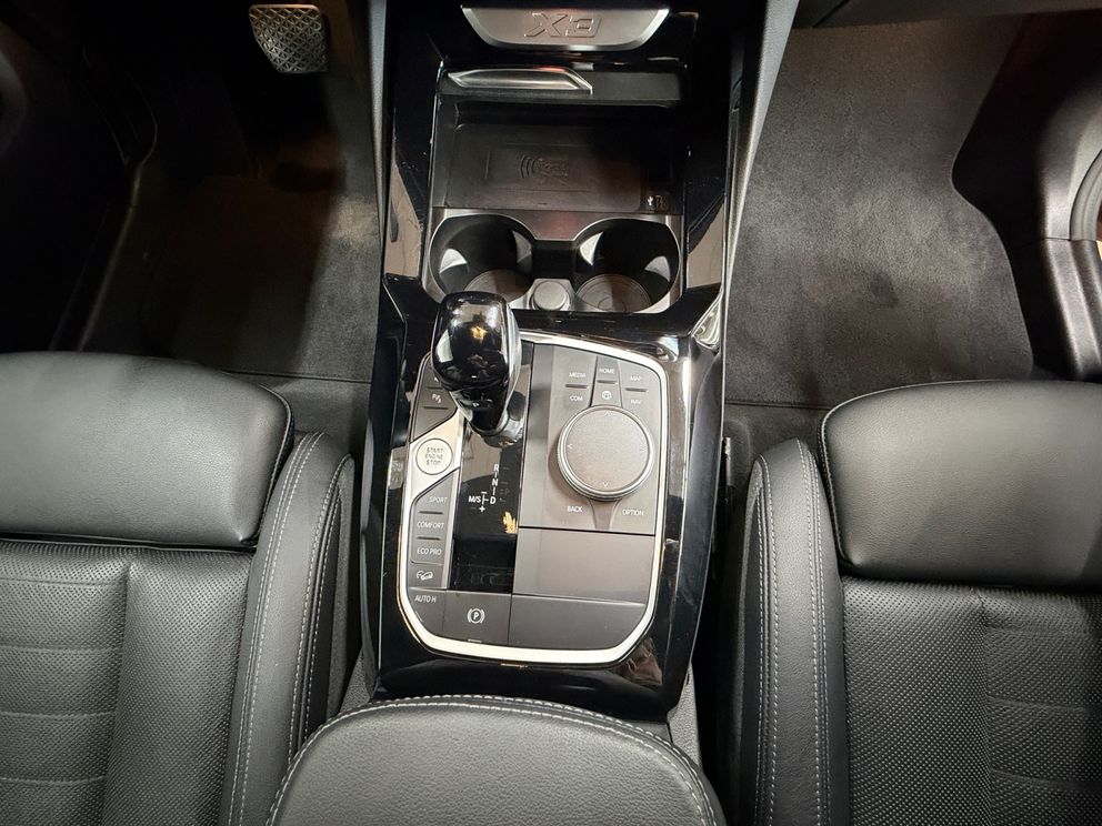 BMW X3 xDrive30d Laserlicht+HUD+AHK+SHZ+Gestik.+Navi