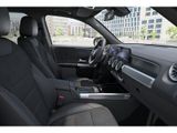 MERCEDES-BENZ EQB 300 4M , AMG NIGHT 360 AHK DISTR KAMERA PANO