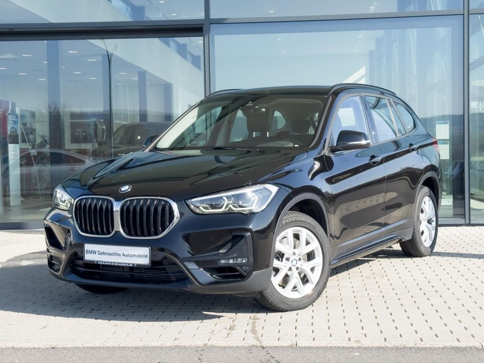 BMW X1 sDrive 20 i Sport Line Leder PDCv+h Sportsitze LED