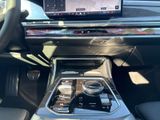 BMW 750 e xDrive M Sport Sky-Lounge Massage Iconic Glow