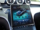MERCEDES-BENZ C 300 de T-Modell mit EQ Hybrid Technologie AMG