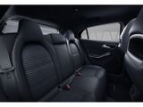MERCEDES-BENZ GLA 200  AMG NIGHT STANDH SPUR AHK 360 PDC SHZ