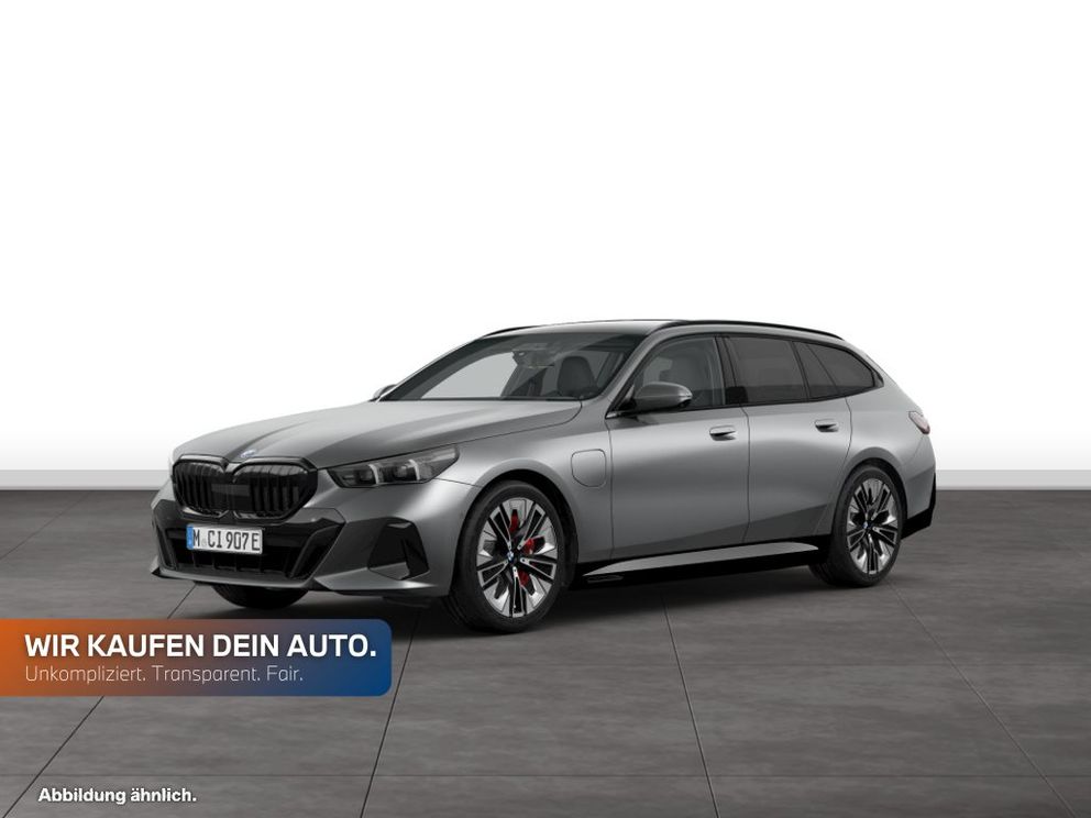 BMW 550e xDrive Touring