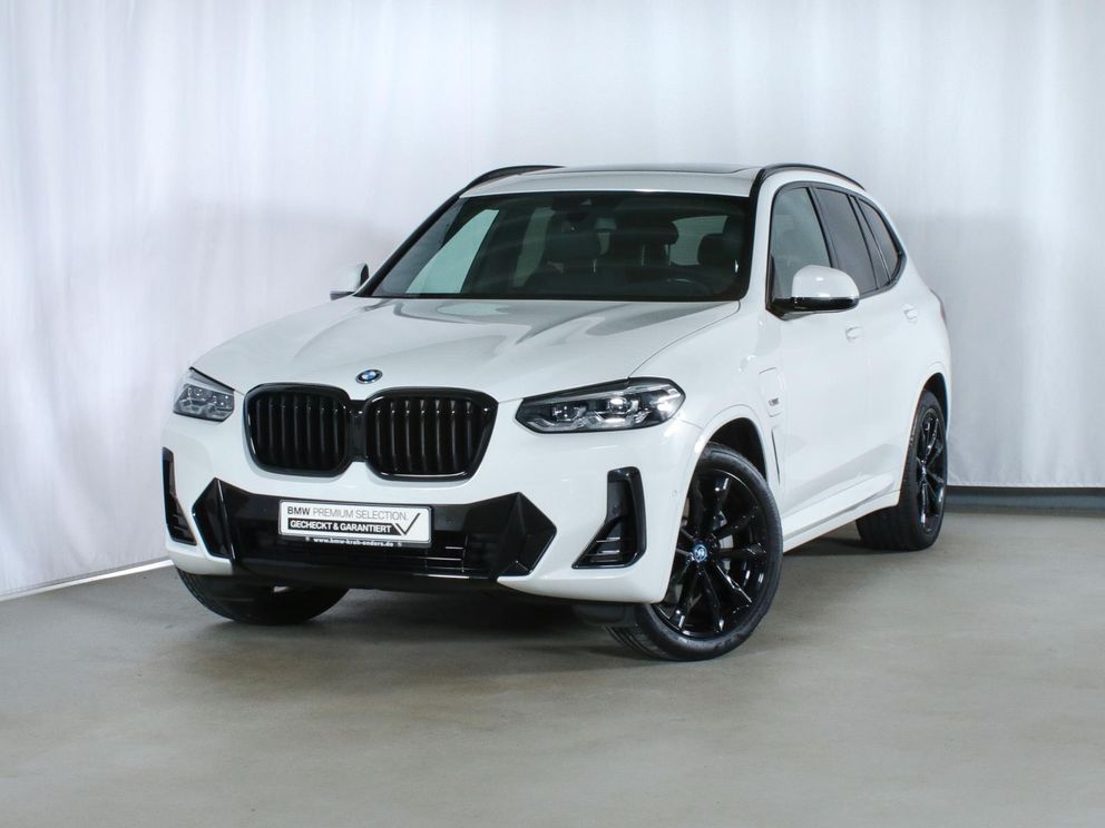 BMW X3 30e MSport Pano HUD HIFI LED LiveCockpitPlus