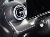 MERCEDES-BENZ C 180 AVANTGARDE SPUR AHK 360 PDC SHZ MEMO