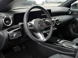 MERCEDES-BENZ CLA 200 SB // AHK KAMERA SPUR PDC SHZ