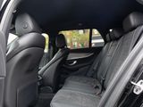 MERCEDES-BENZ E 220 d T // AMG NIGHT WIDE DISTR KAMERA SPUR