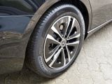 MERCEDES-BENZ A 220 4M // PROGRESSIVE MULTI DISTR KAMERA SPUR