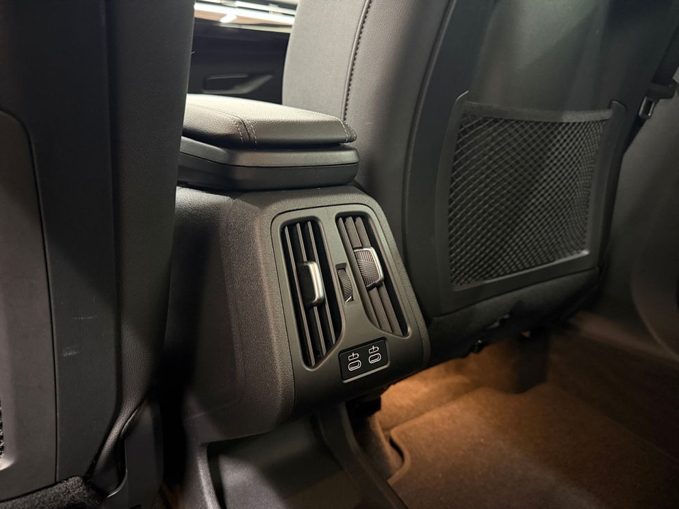 BMW X1 sDrive18d xLine SHZ+AppleCarplay+RFK+DAB
