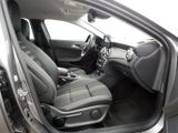 MERCEDES-BENZ GLA 180  PDC SHZ