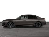 BMW M760e xDrive Limousine