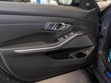 BMW M3 MxDriveTouring+Leder+e-Sitze+HUD NP 125.720,-