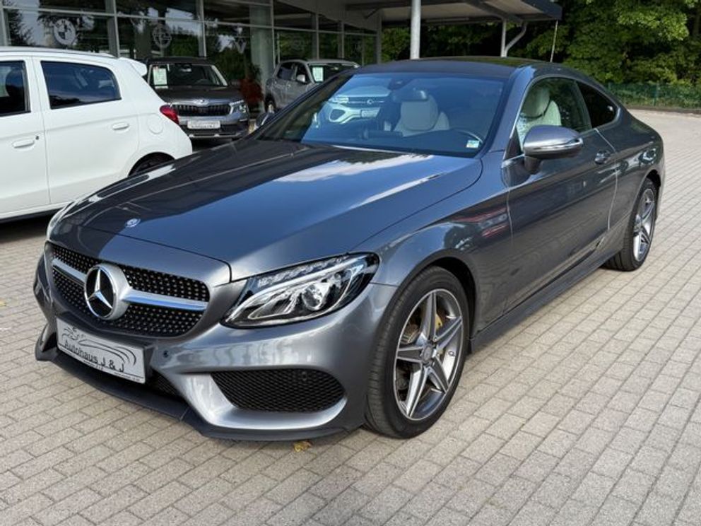 MERCEDES-BENZ C 200 Coupe AMG-Line Navi/Pano/PDC/Kamera/Leder