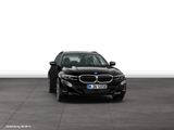 BMW 330e xDrive Touring