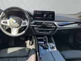 BMW 520 d Touring LC Prof Pano HUD Keyless Standhzng