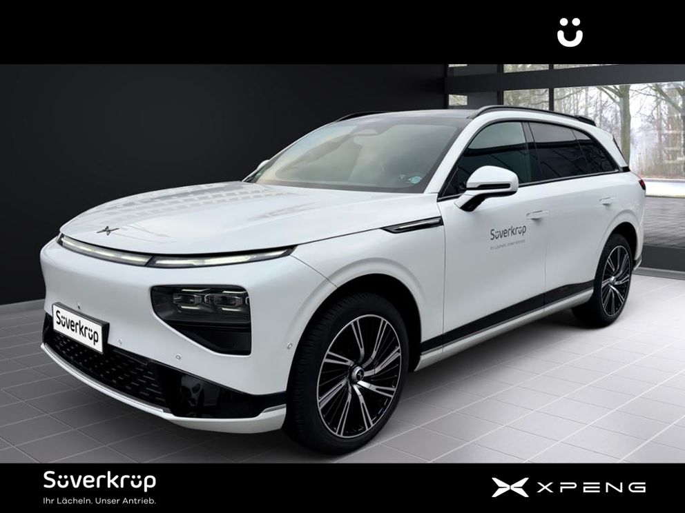 XPENG G9 AWD Performance 360 AHK AIRMATIC DISTR KAMERA