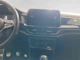 VW T-Roc R-Line 1.5 TSI SITZHZ+ACC+PDC+RFK+CARPLAY