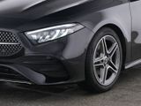 MERCEDES-BENZ A 200 , AMG BURM 360 DISTR KAMERA SPUR PDC SHZ