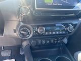 TOYOTA Hilux Double Cab Exe.*HARDTOP*AHK*MATT GRÜN*LED*