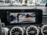 MERCEDES-BENZ EQB 300 4M , AMG NIGHT SPUR PANO STANDH 360 PDC
