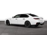 BMW M760e xDrive Limousine