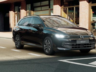 VW Golf Variant Life 1.5 eTSI NAVI+AHK+SITZHZ+ACC